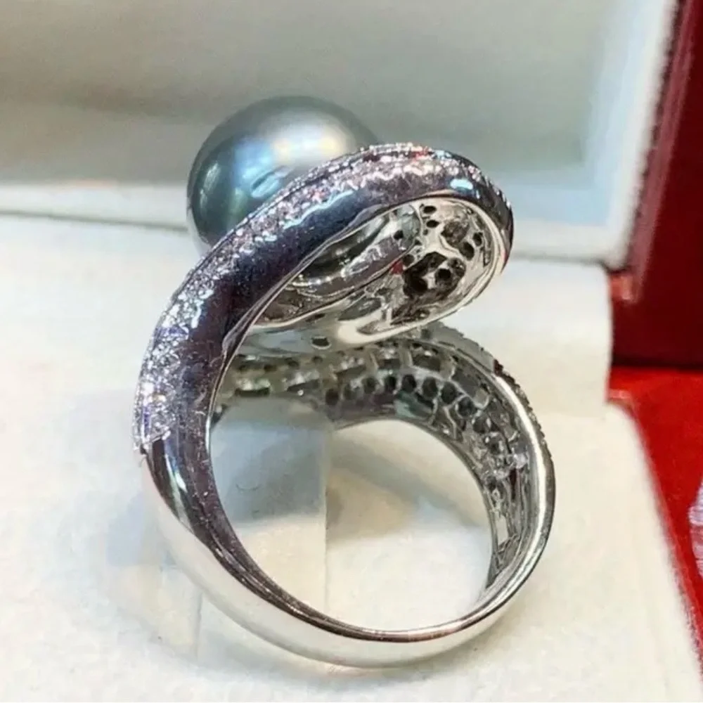 New packed Absolutely Gorgeous ladies Unique Pearl Fashion Ring  / size is 7 - Picture 2 of 5